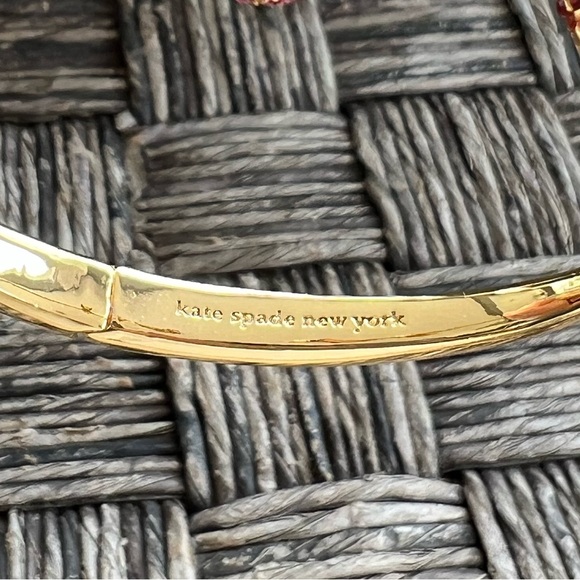 🥕 NWT Kate Spade Harvest Time Vegetable Hinge Cuff 🥕 - Picture 5 of 6